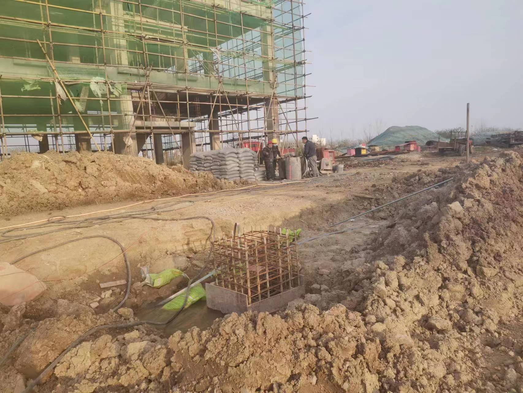 临潭当桥梁出现裂缝的时候应该及时加固修补